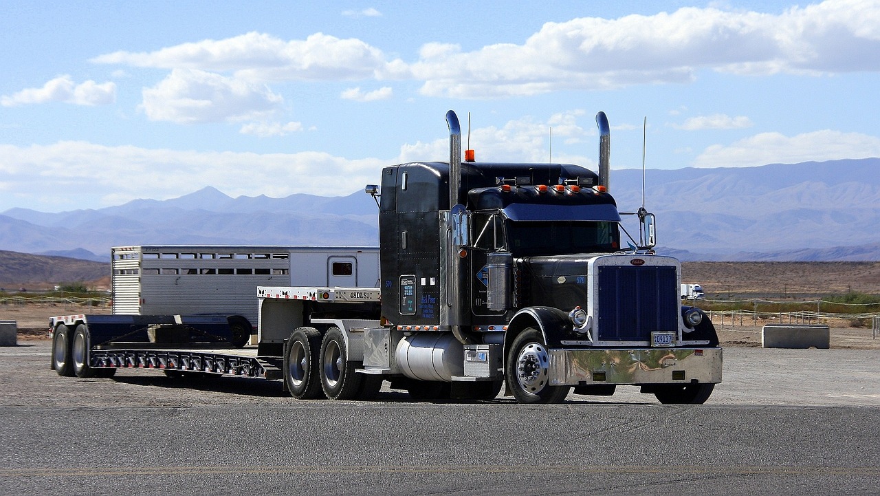 A Nostalgic Ride: Reliving the Glory Days of 1960s Trucking Culture